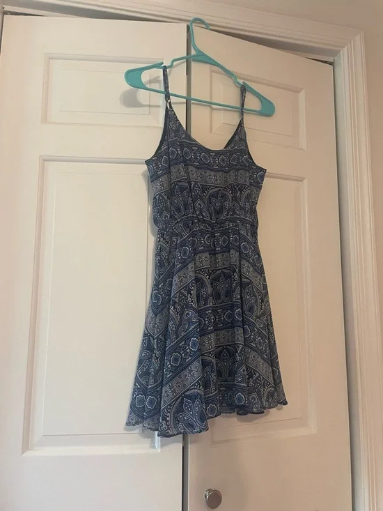 Forever 21 Blue Paisley Spaghetti-Strap Mini Dress - Picture 2 of 2